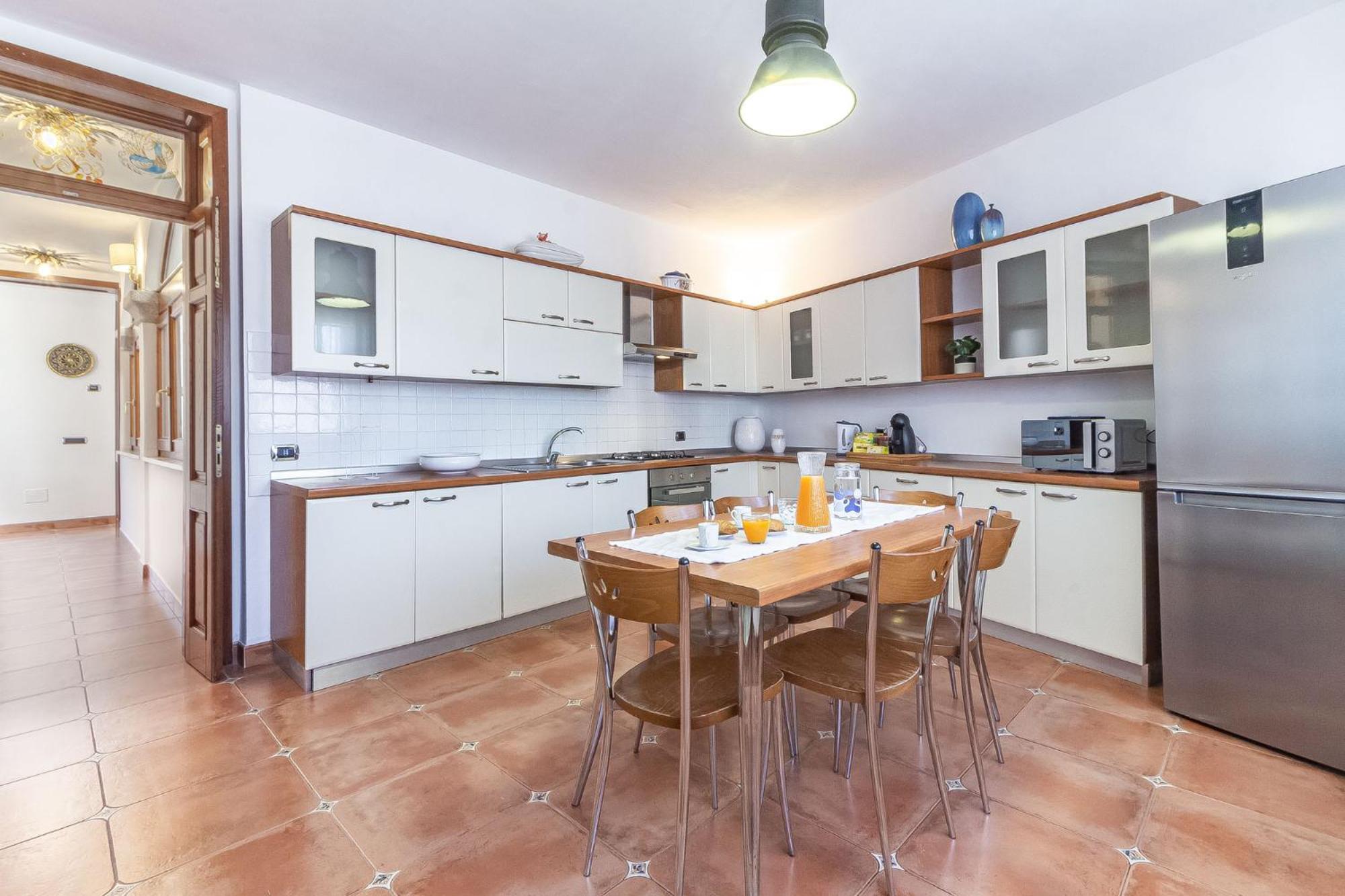 Exclusive Roth Apartments Сасари Екстериор снимка