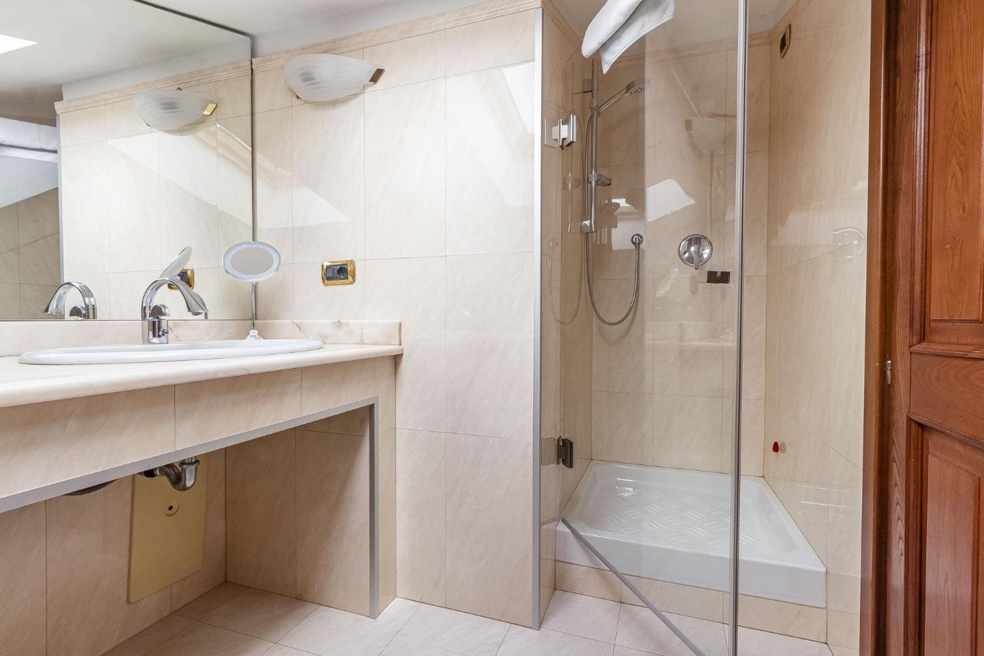 Exclusive Roth Apartments Сасари Екстериор снимка